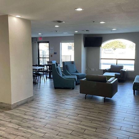 Days Inn By Wyndham Dallas Garland West Esterno foto